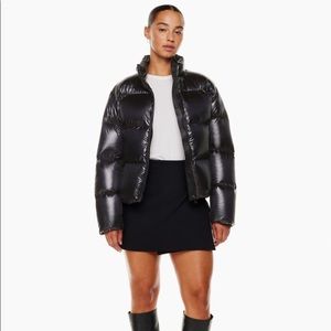 Aritzia Park City Puffer in Black NWT